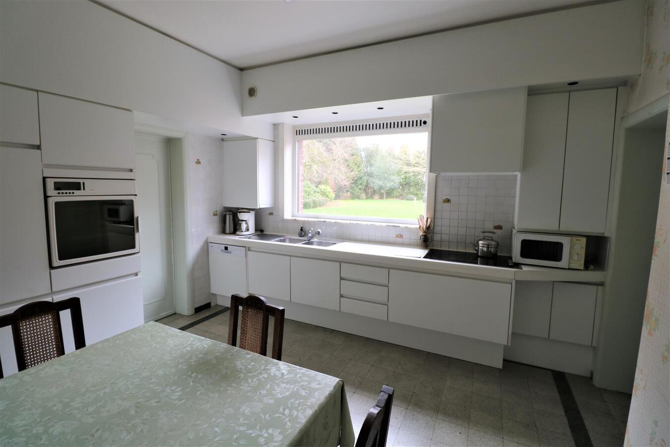 Rustige gelegen open bebouwing met bouwgrond op 2909 m² te Koekelare 