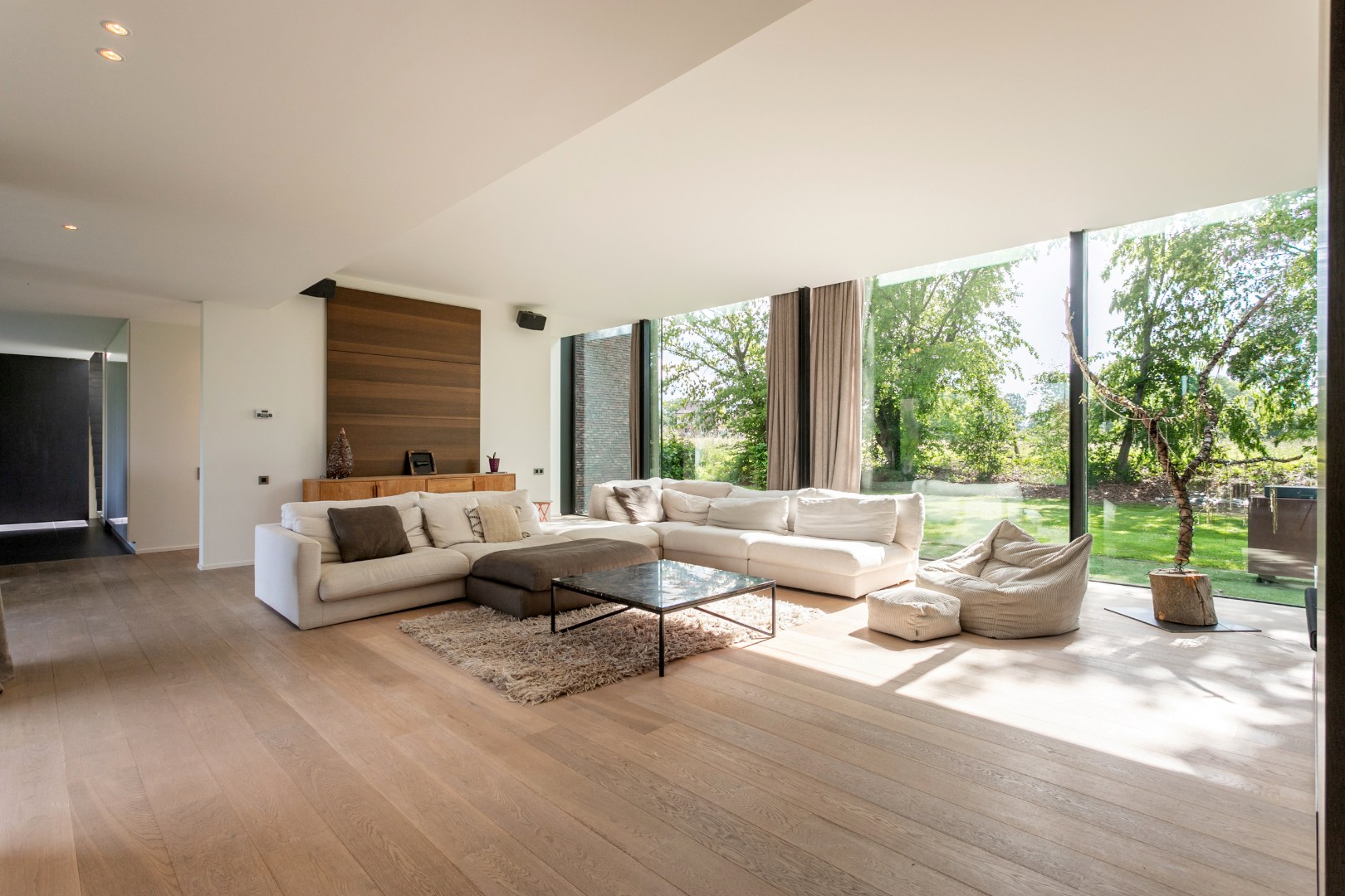 Unieke villa met 5 slpk. in het landelijke Pajottegem 