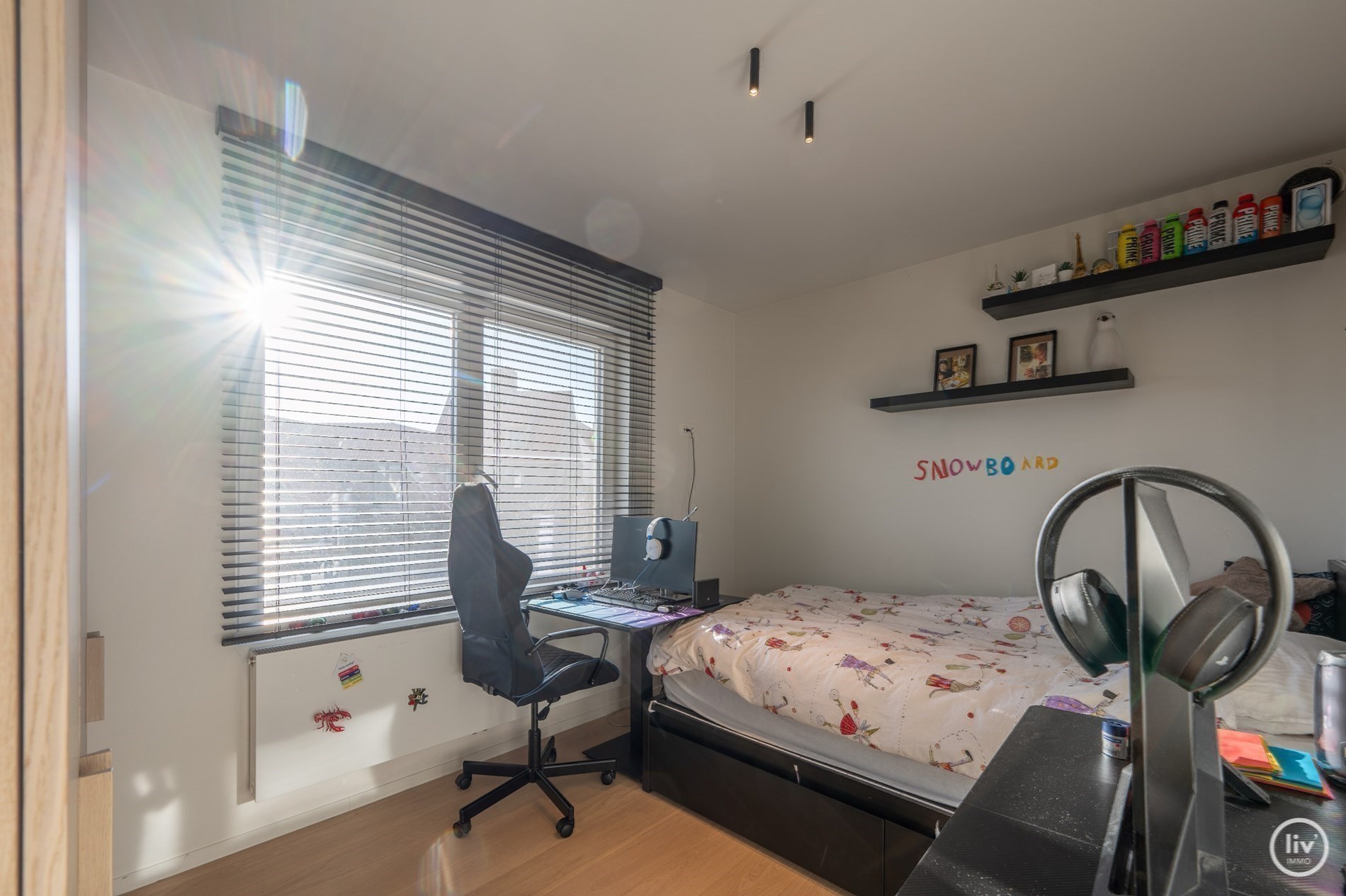 Belle maison individuelle rénovée avec goût dans un emplacement de premier choix dans la rue Kalfstraat à Knokke. 