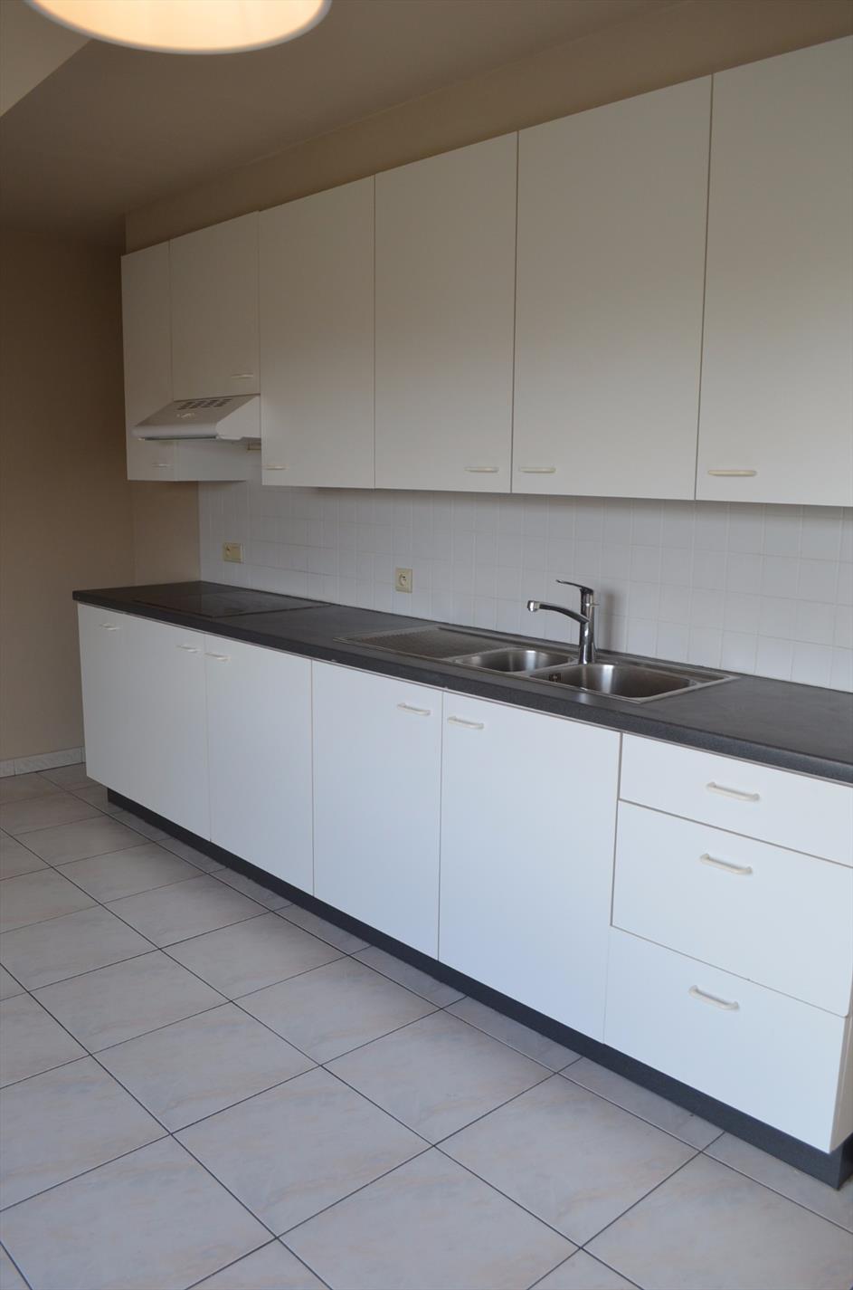 Appartement met 2 slpks, zuidelijk terras en garage te ADEGEM 