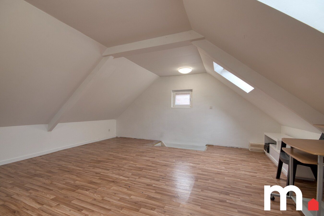 Instapklare woning te Wevelgem! met 4 slaapkamers en 12 zonnepanelen 