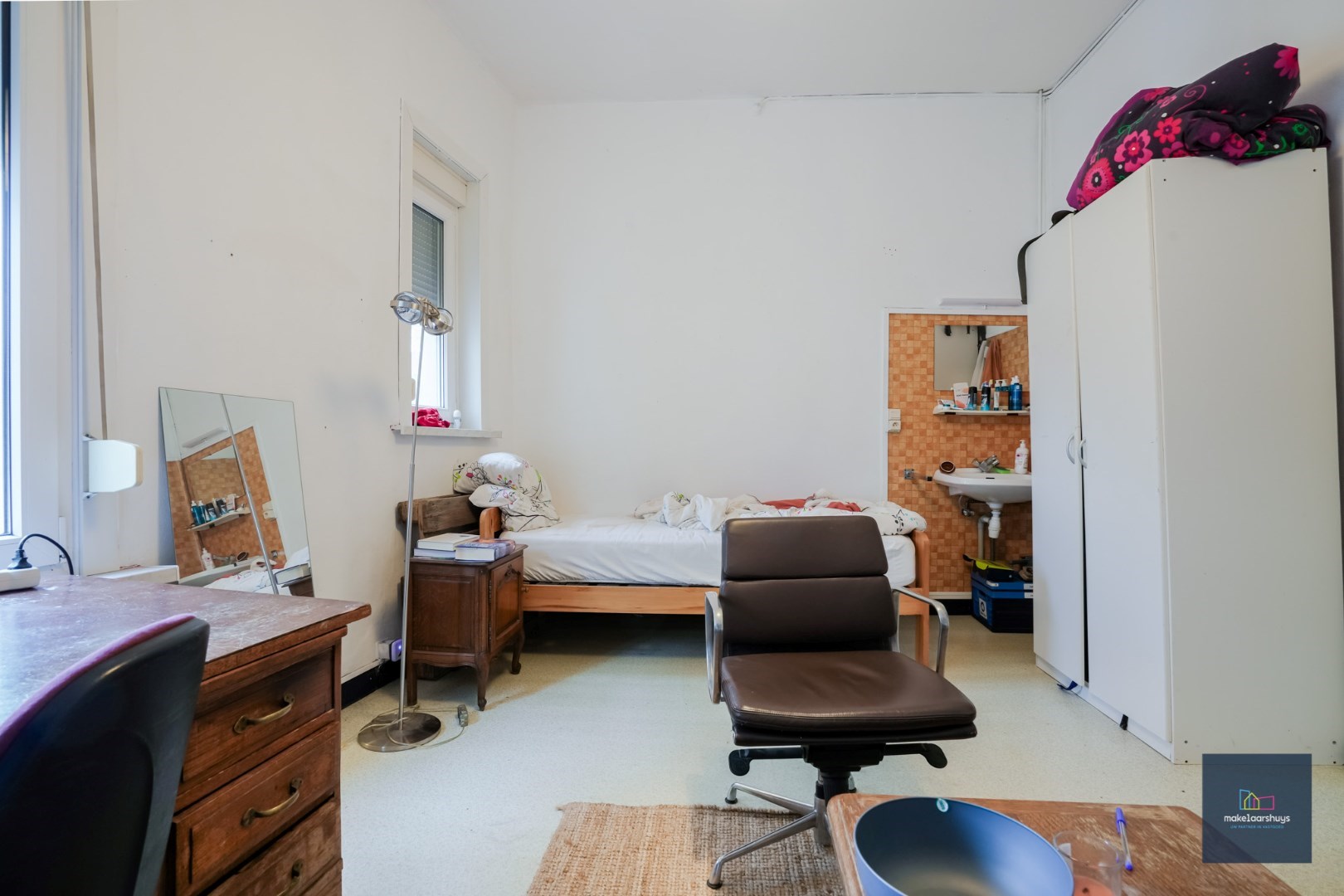 Gunstig gelegen opbrengsteigendom nabij de Coupure 