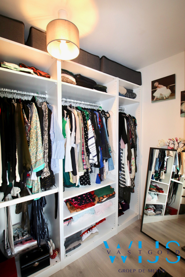 Instapklaar woonhuis met 3 slaapkamers &amp; tuin ! 