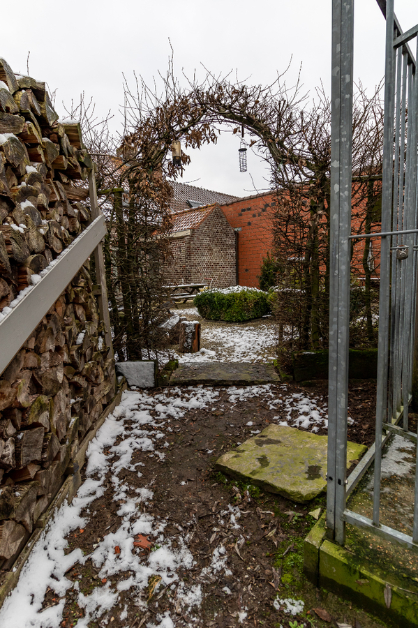 Charmante woning op 2329m² te Kortemark 