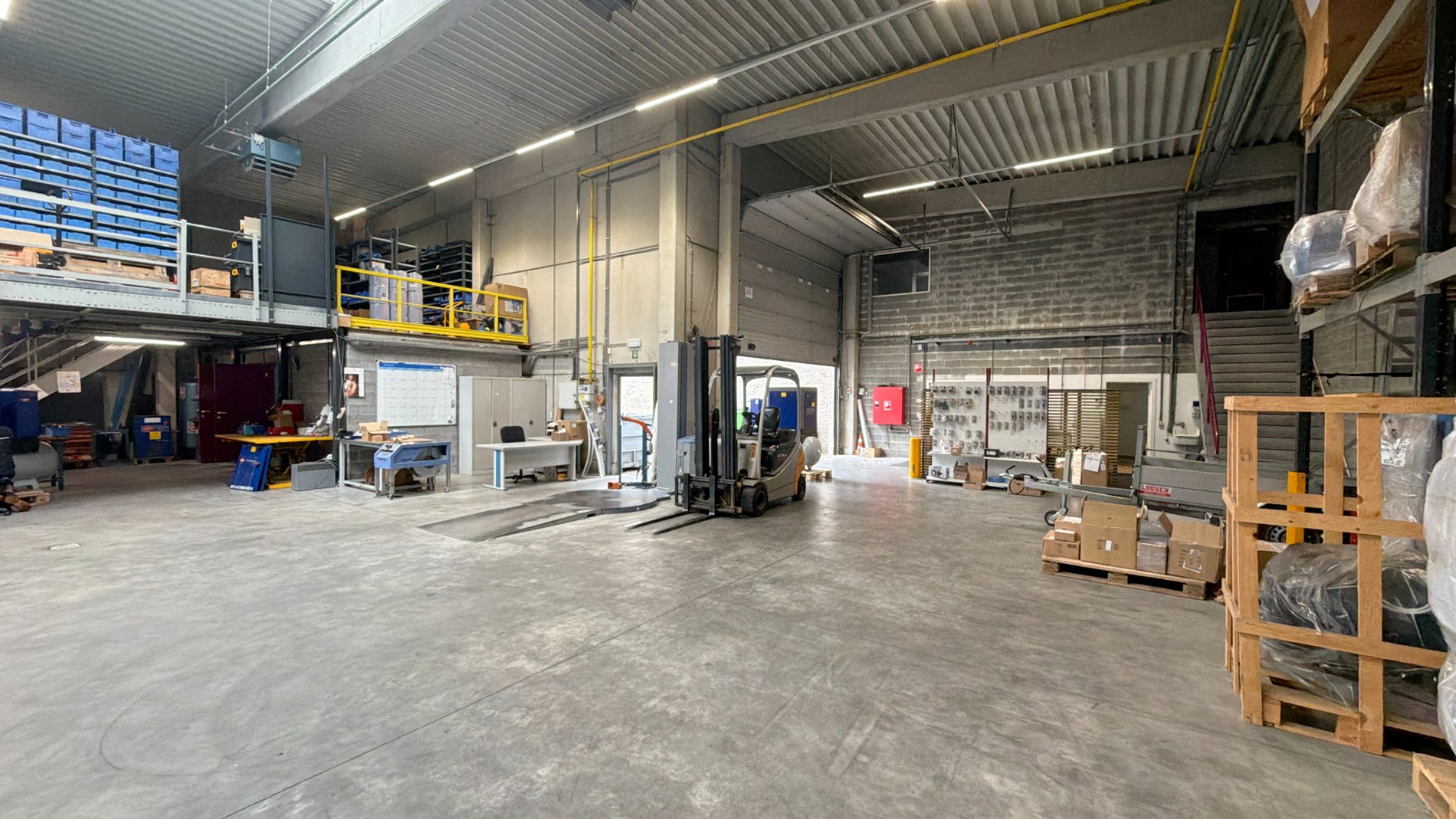 Magazijnen en kantoren te huur in Bedrijvenpark Molenberg in Schelle