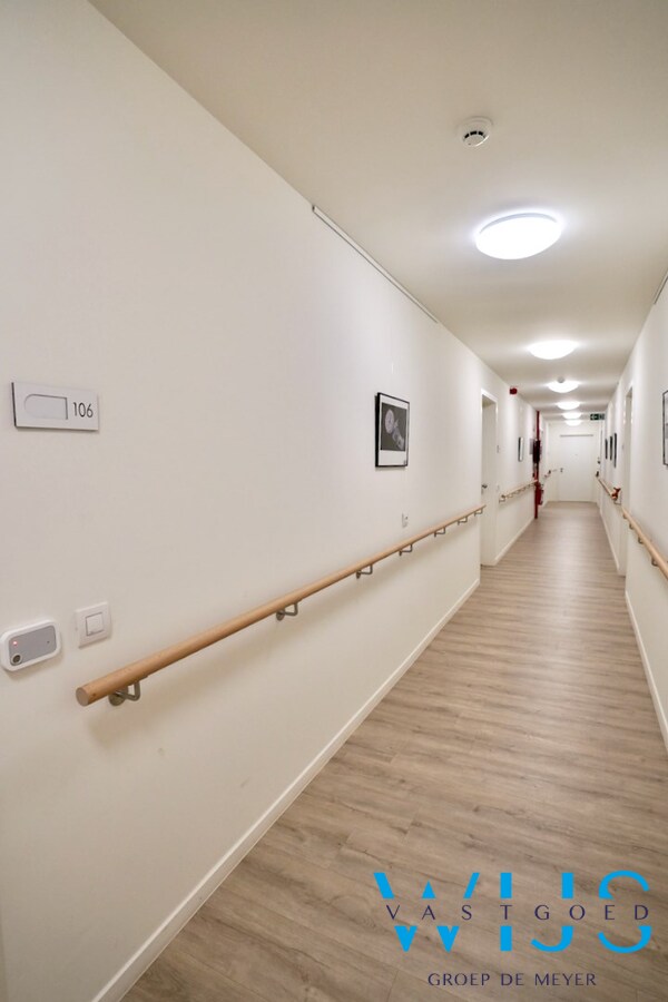 Totaal afgewerkte serviceflat te Lievegem ! 