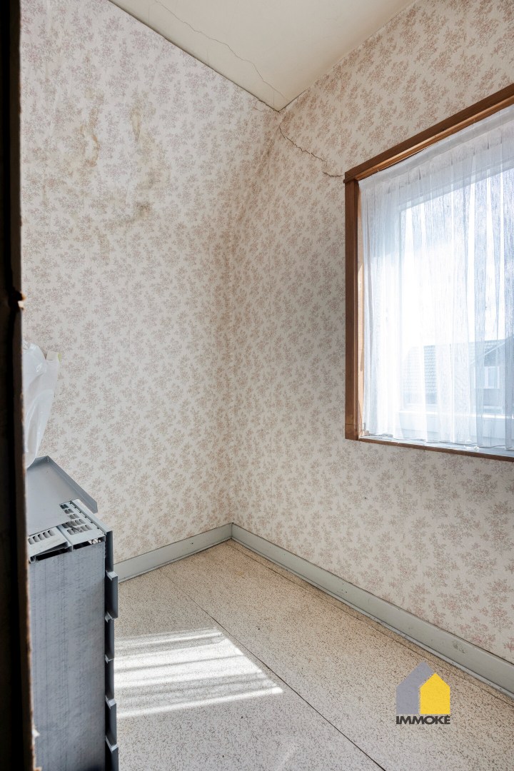 Te renoveren woning met 3 slpks op een perceel van 6 a 44 ca. 