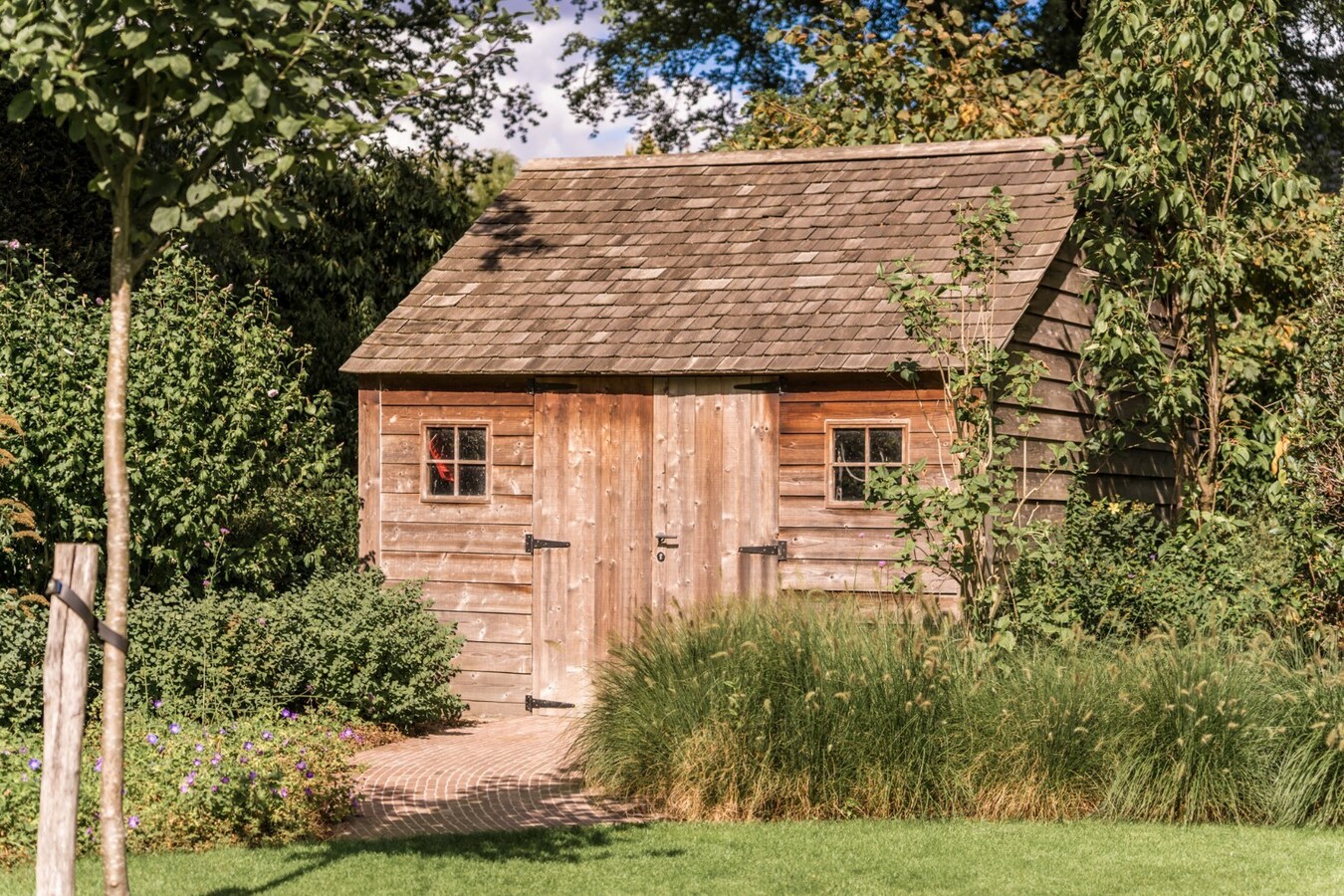 Prachtige villa met sublieme tuin op toplocatie in Schoten 