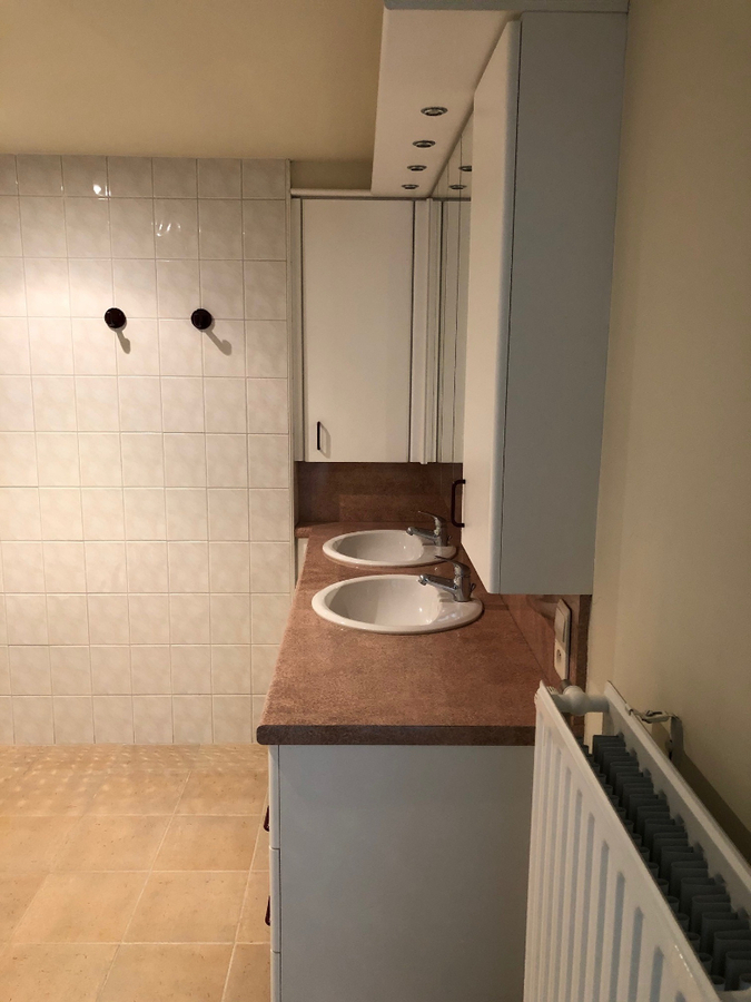 Ruim, stijlvol appartement in centrum Gavere (kleinschalige residentie). 2 Terrassen ! 