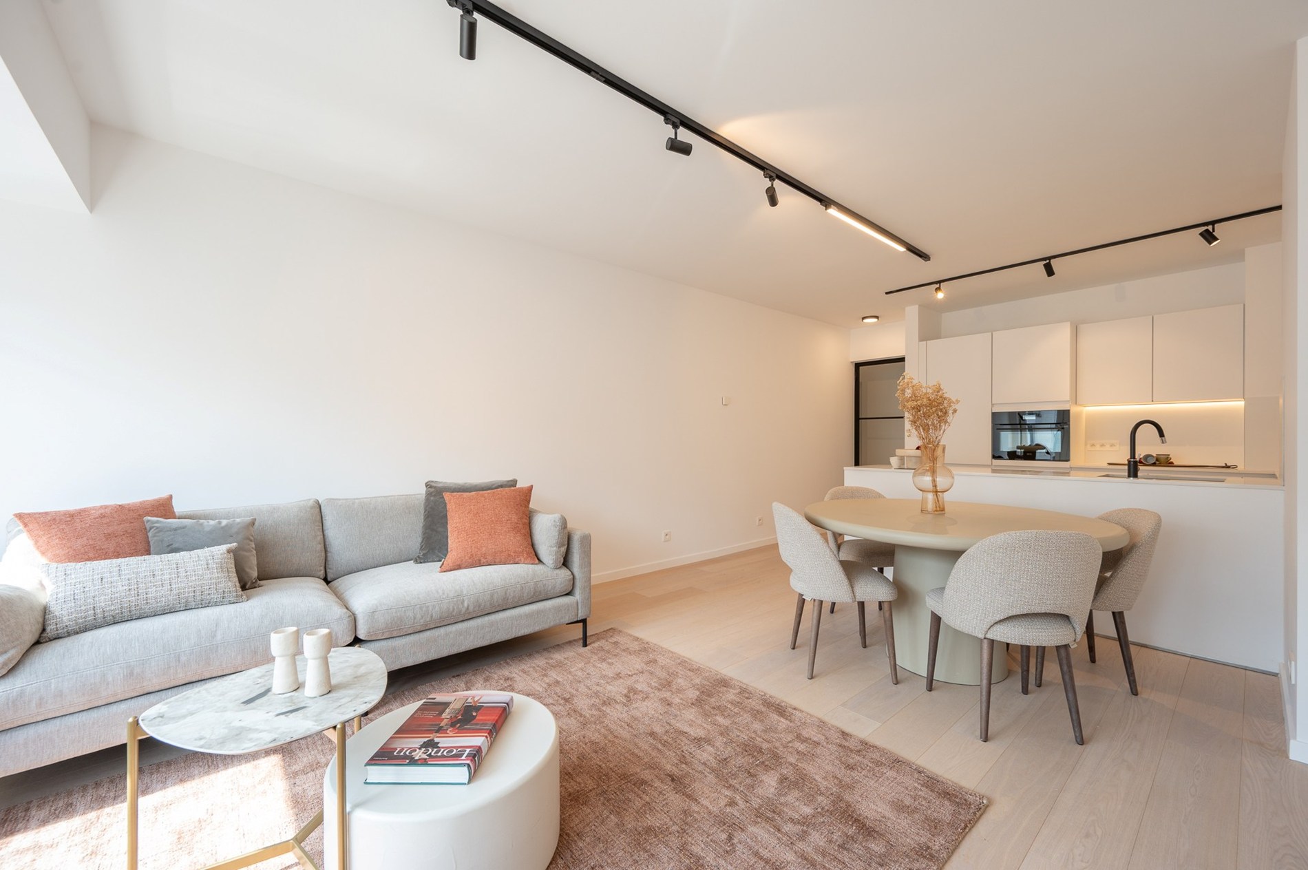 Magnifique appartement rénové de 2 chambres au cœur de Knokke 