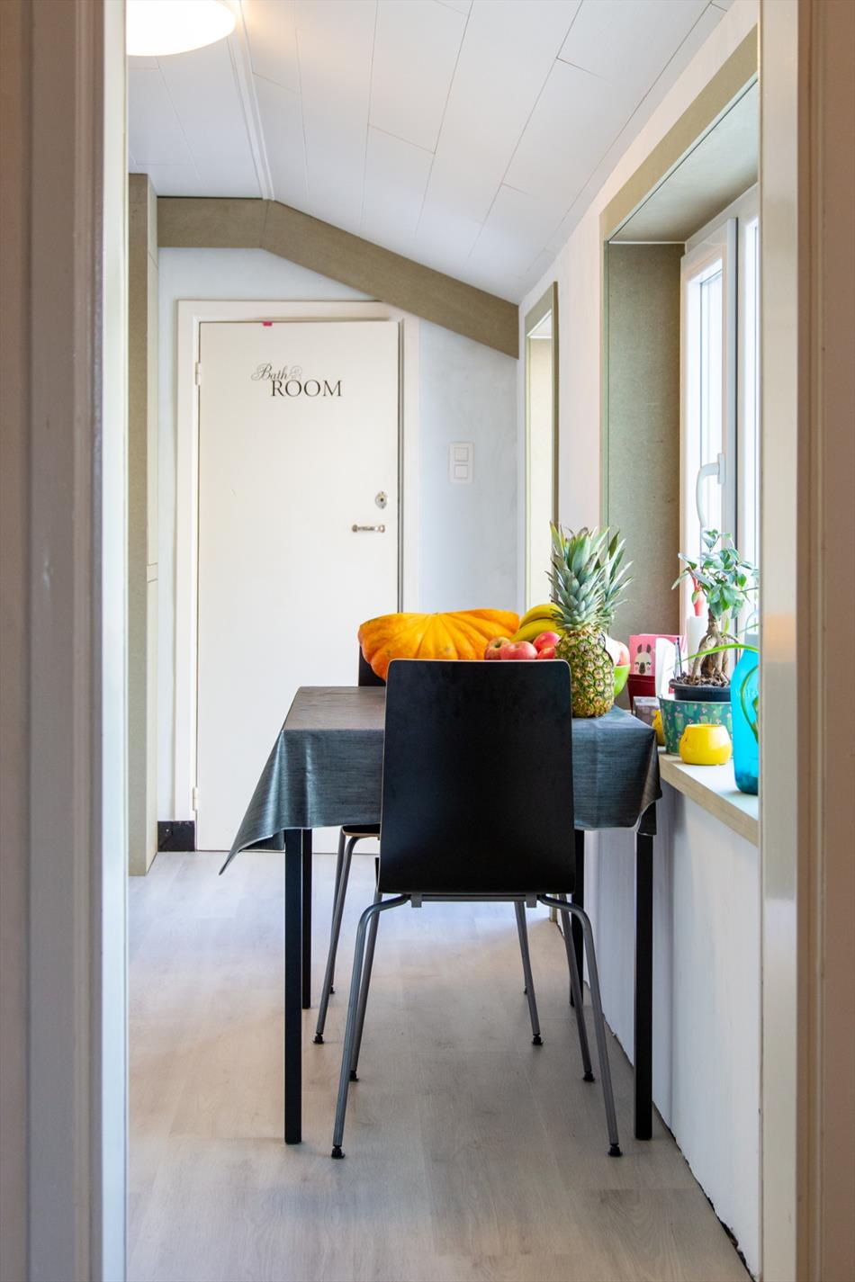 Gerenoveerde rijwoning met 2 slpks en koer te Zelzate 