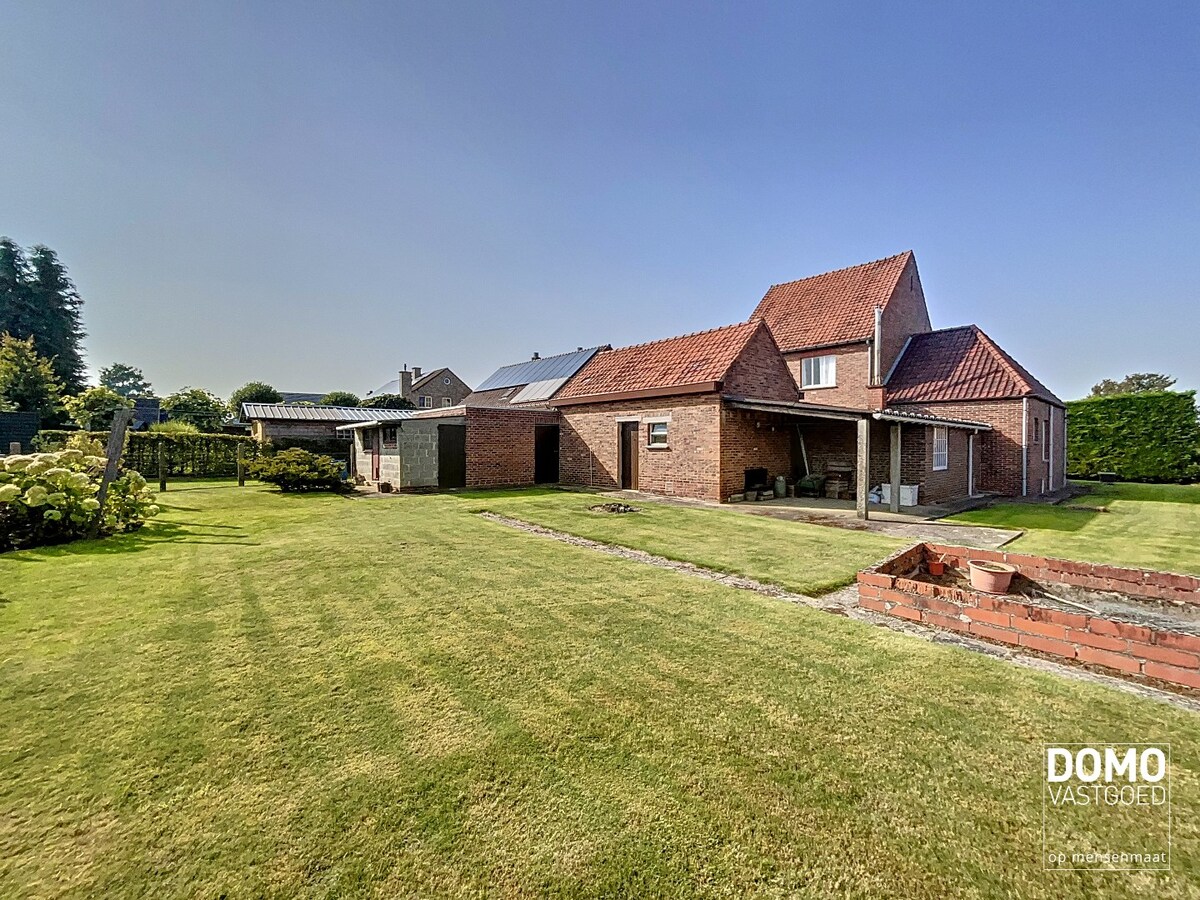 Uniek en idyllisch gelegen woning te Alken. 