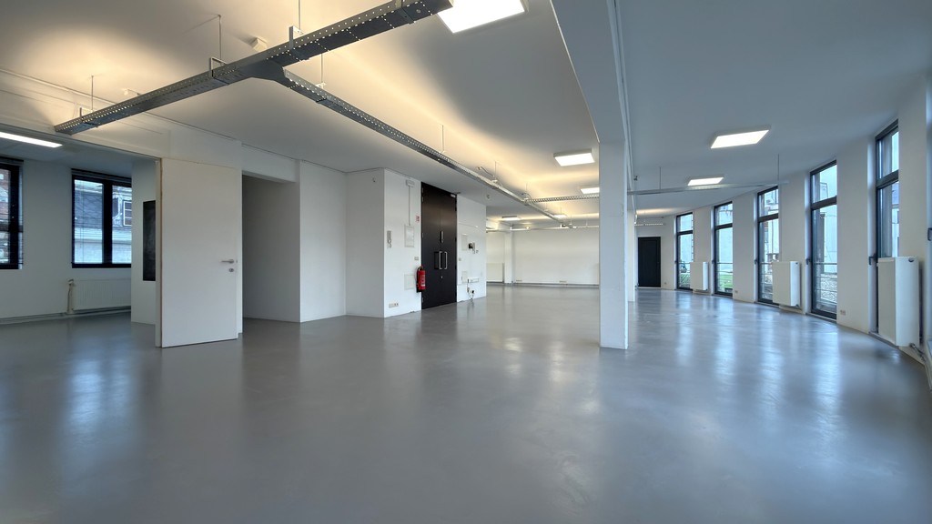 Kantoor met terras te huur aan het Zuid in Antwerpen