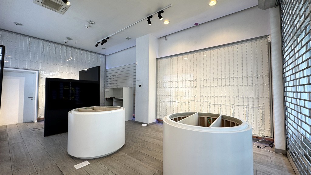 Handelsruimte te huur in herenwoning aan 't Zuid in Gent