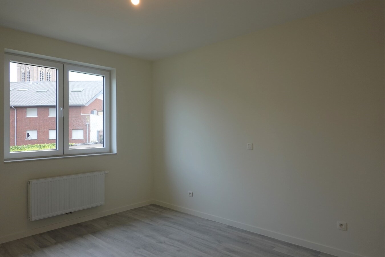 Recent nieuwbouwappartement (2023) met dubbele garage 