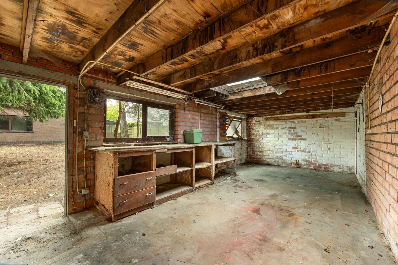 Charmante laagbouw woning met ruime tuin te Oelegem! 