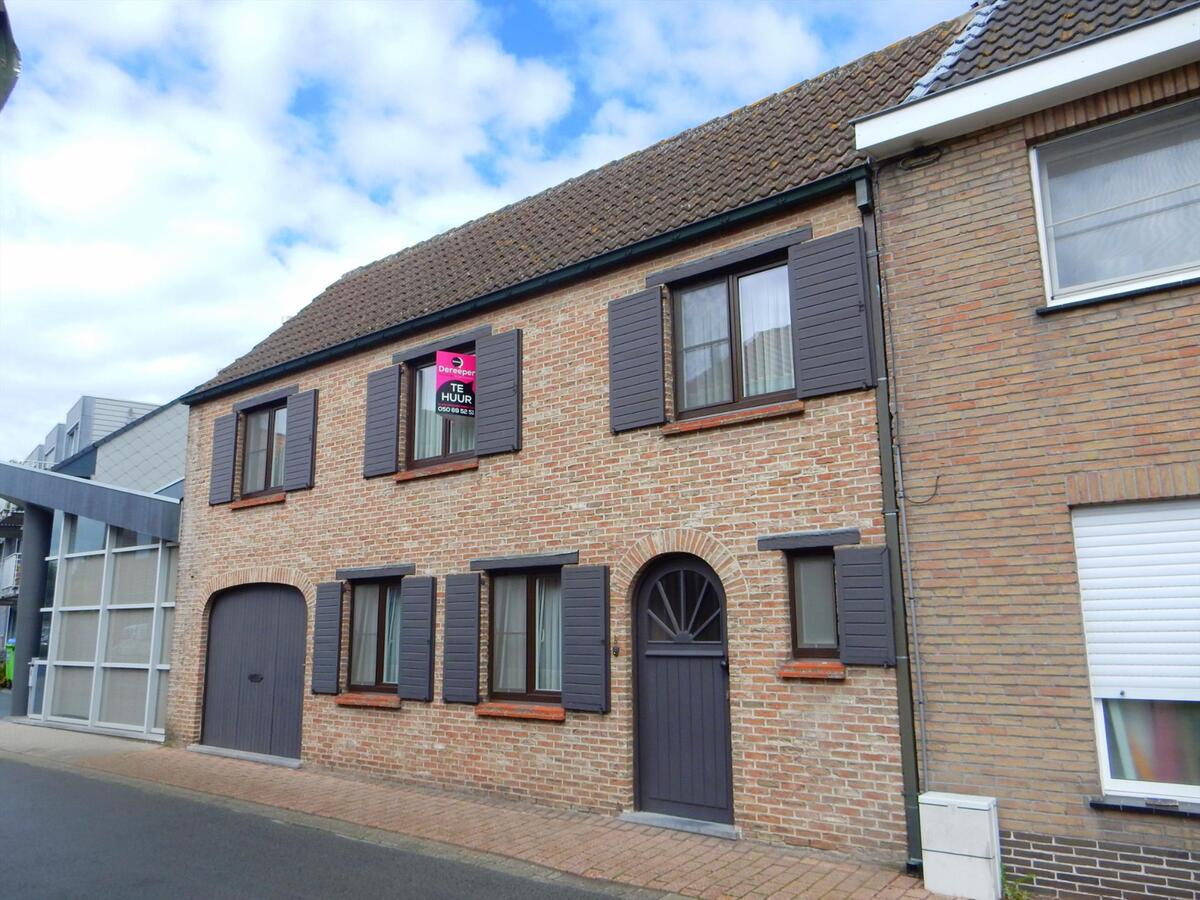 Ruime woning in centrum Jabbeke 