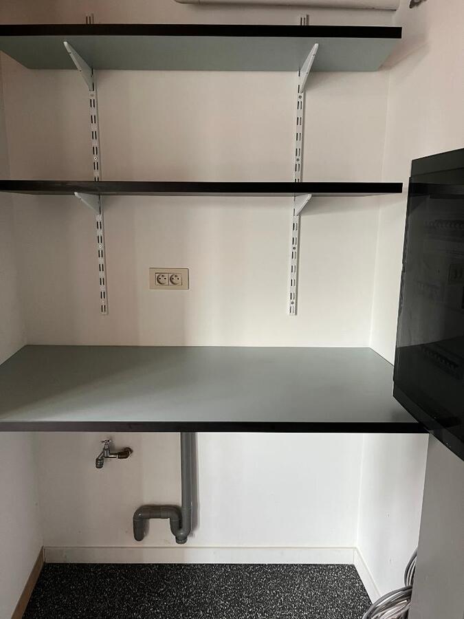 Design duplex appartement te centrum Dikkelvenne. 