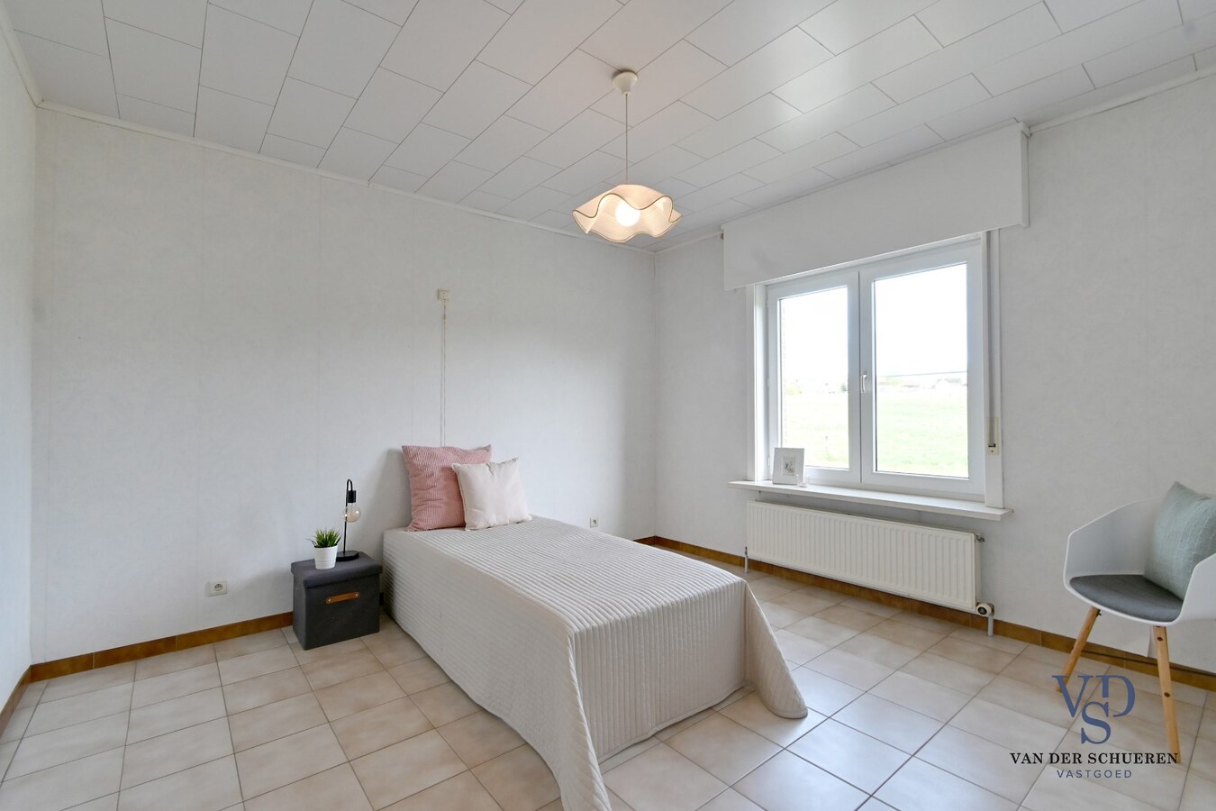 Ruime woning op unieke locatie in het groen, vlakbij Dikkele 