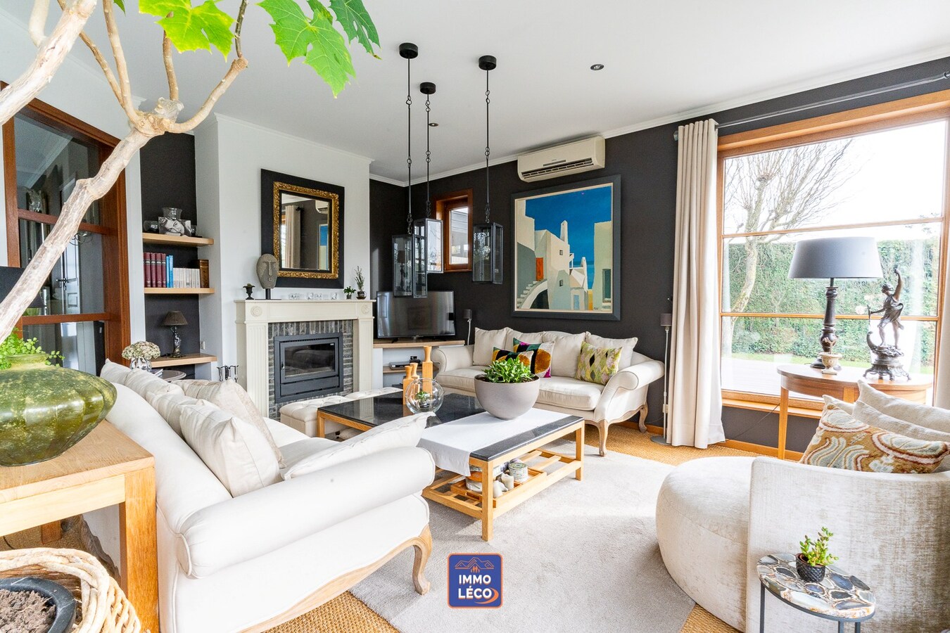 Magnifique villa érigée sur 762m², dans un clos prisé – Coup de cœur ! 