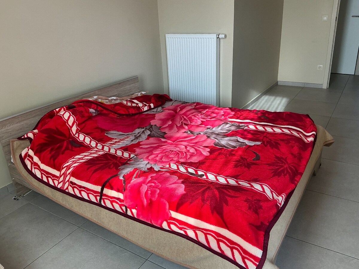 Nieuwbouwappartement met 2 slaapkamer op de Markt in Houthulst 