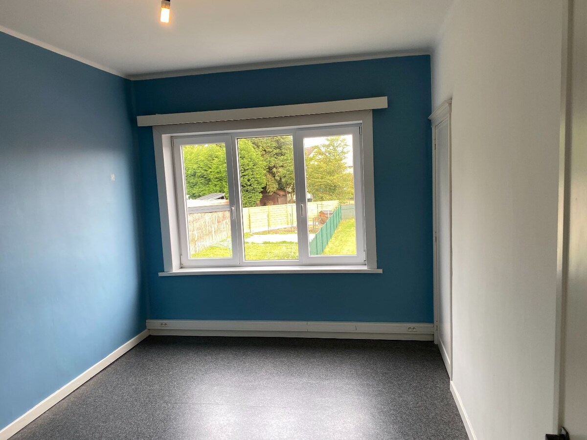 Centraal gelegen handelswoning met 5 slaapkamers 