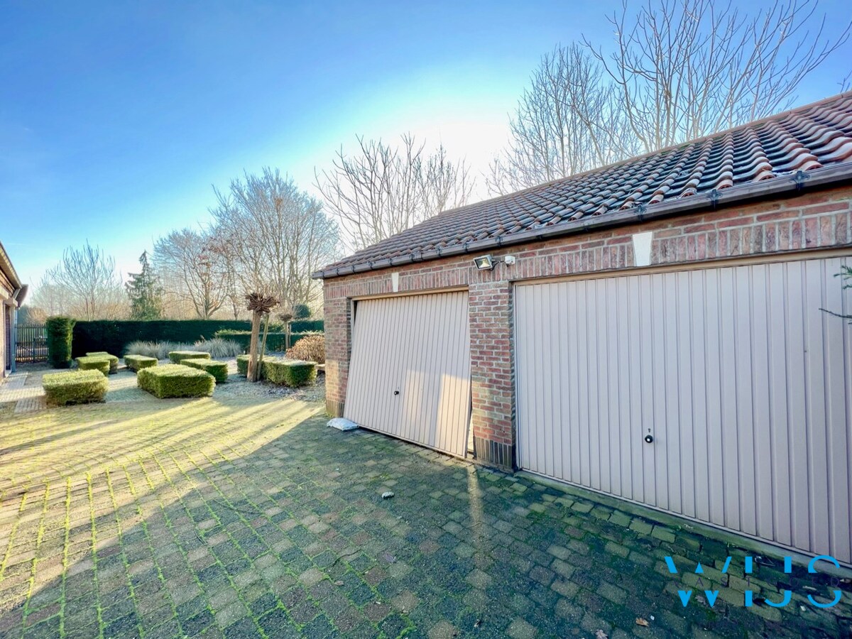 Zeer ruim instapklaar woonhuis ! 