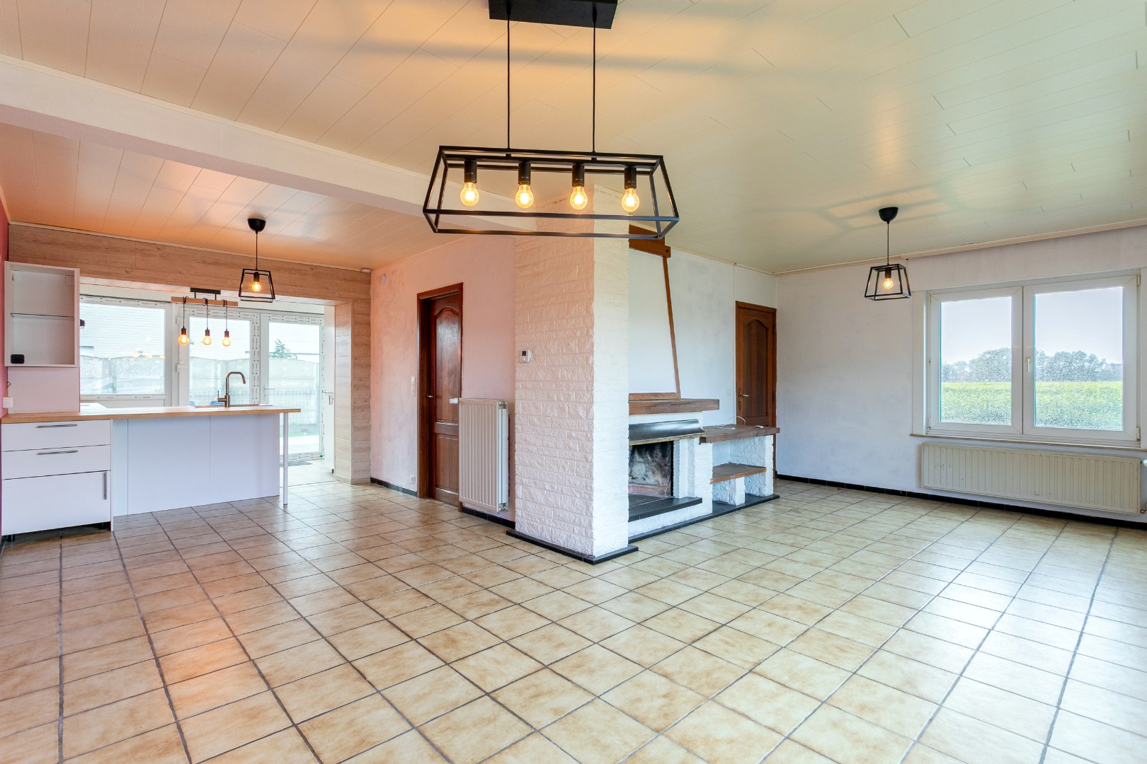 Rustig gelegen driegevelwoning met 3 slpk te Galmaarden 