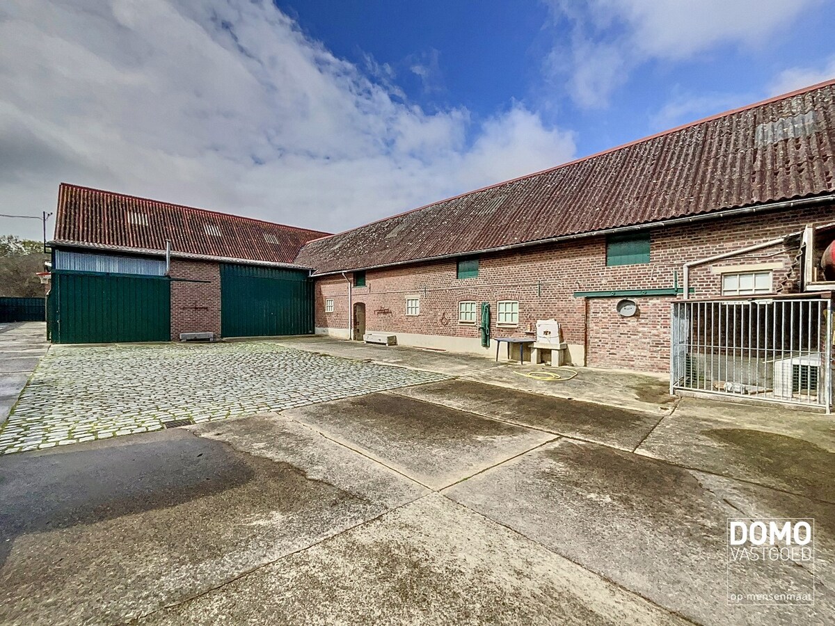 UNIEKE BOERDERIJ TE HERK-DE-STAD OP 2HA 60A 86CA TE KOOP 