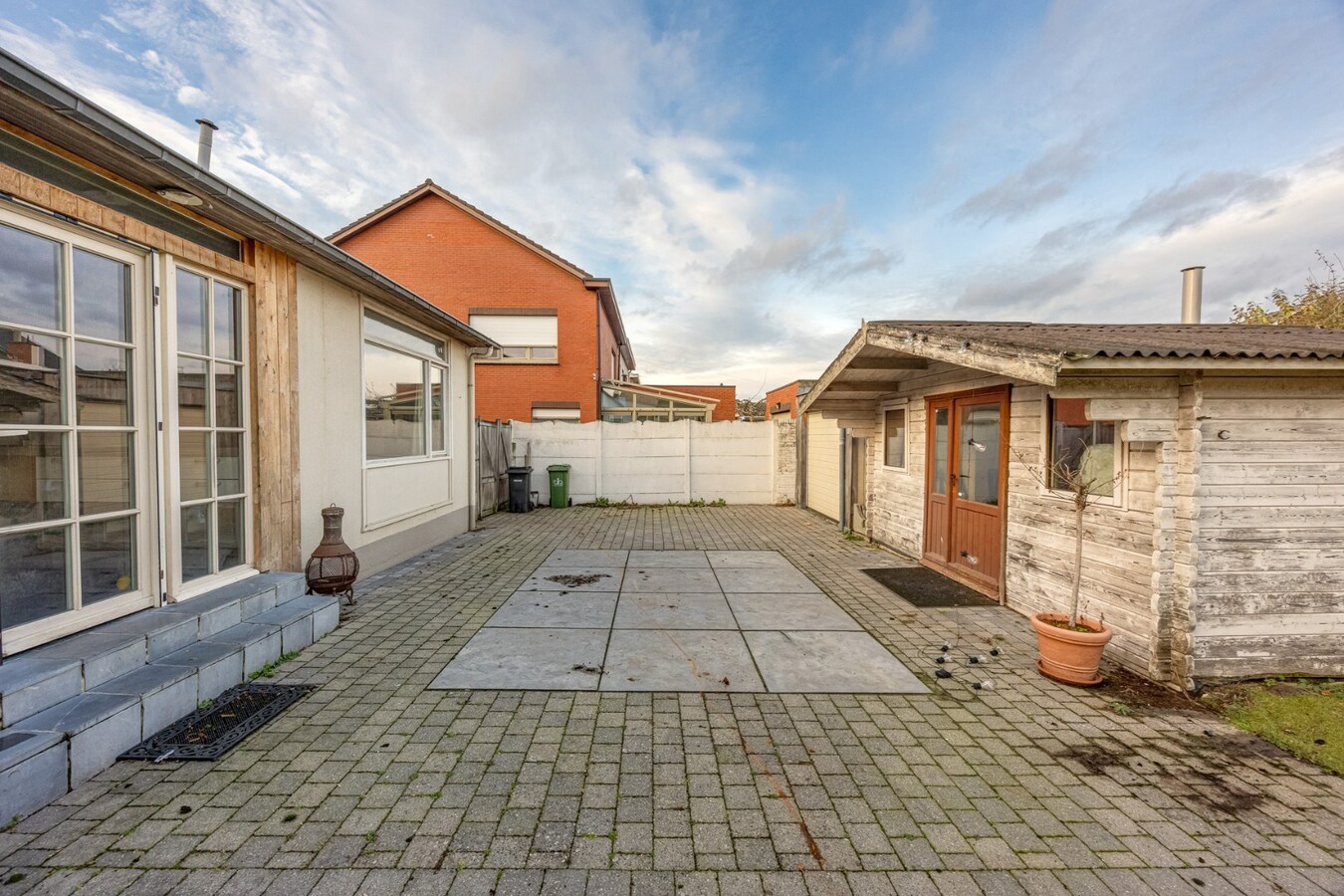 Op te frissen open bebouwing in het centrum van Sint-Antonius 