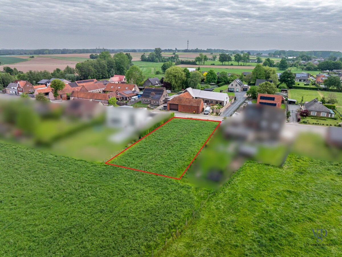 Bouwgrond voor open bebouwing in hartje Baaigem. 