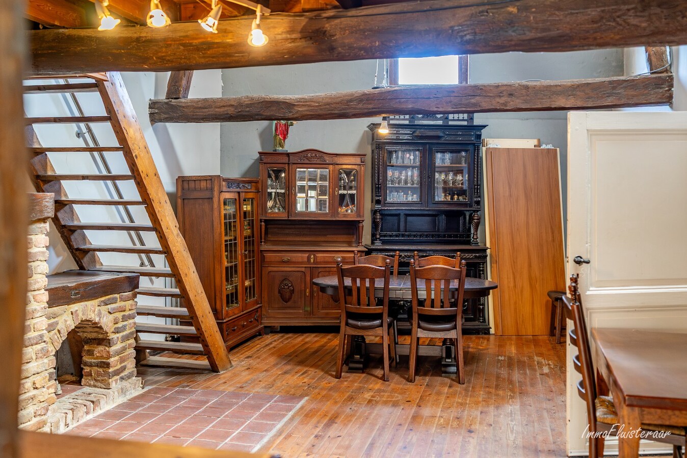 Charmante boerderij met piste en weides op ca. 59 are te Hoeselt 