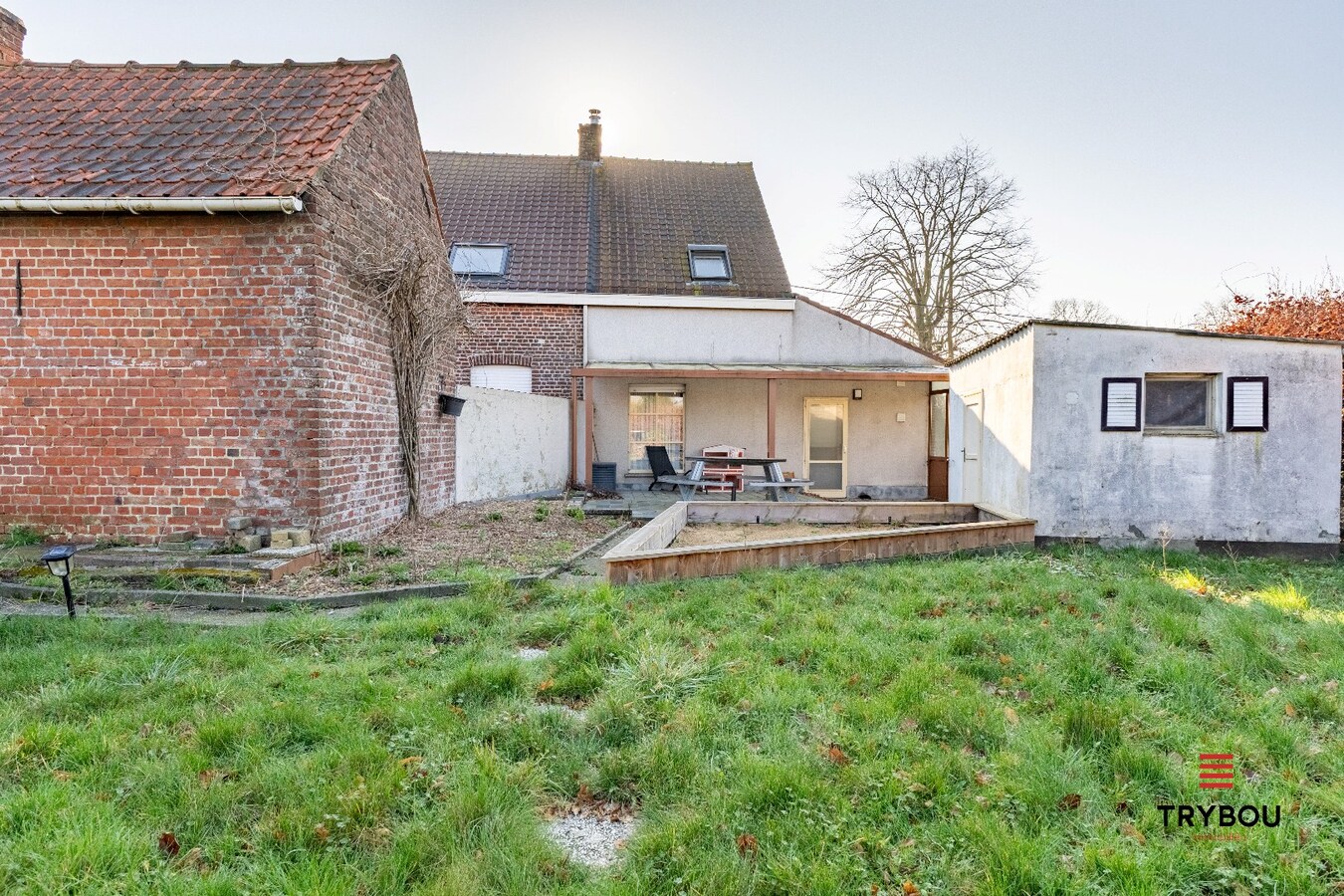 Landelijk gelegen woning met verzorgde tuin 