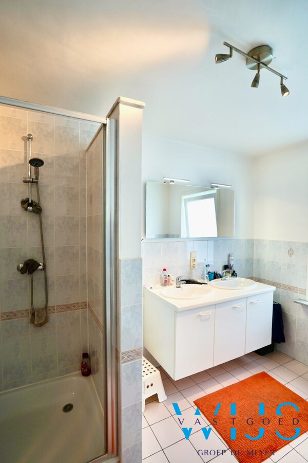 Prachtig woonhuis in een rustige woonwijk ! 