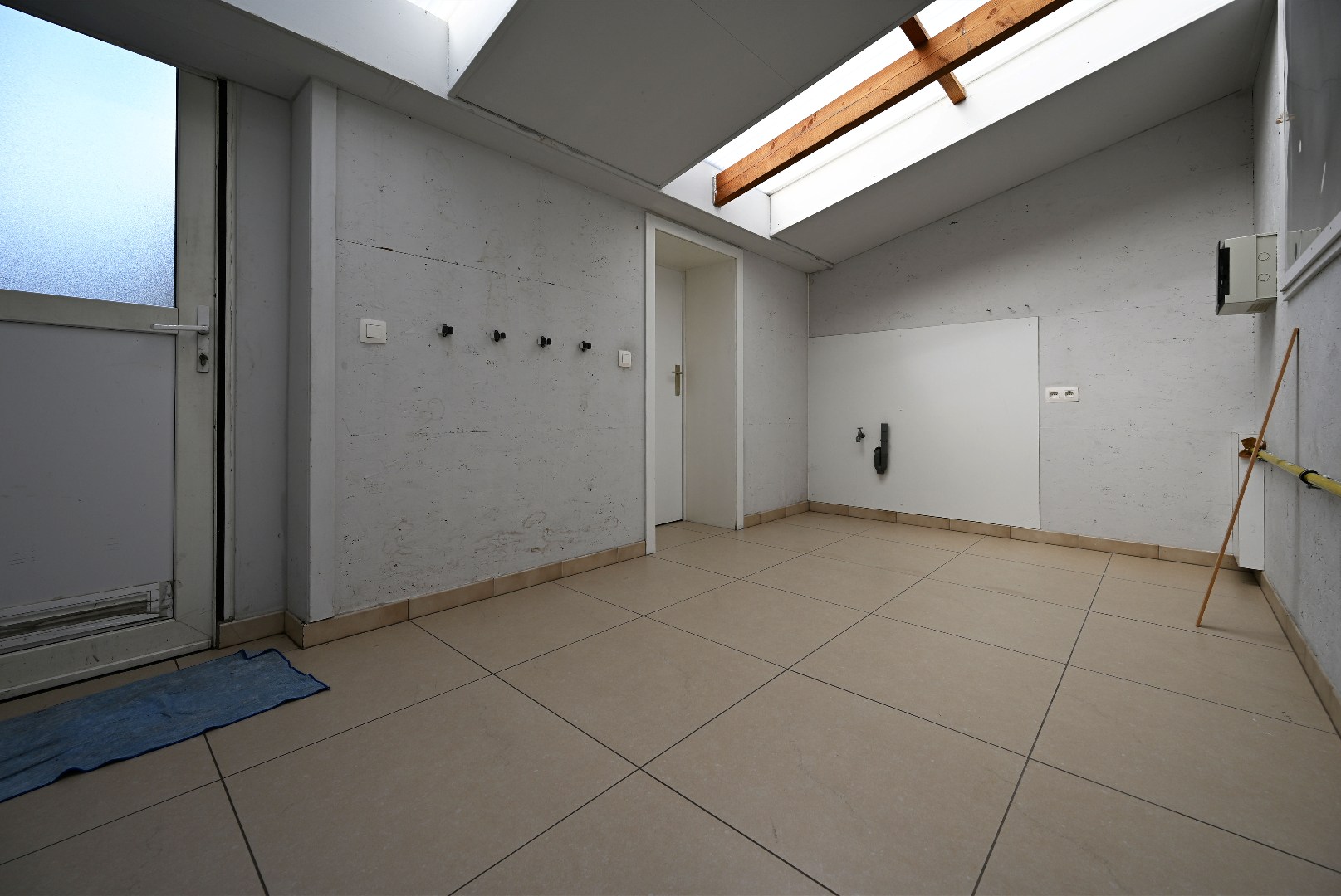 Rijwoning met 2 slaapkamers en tuintje te Eeklo 