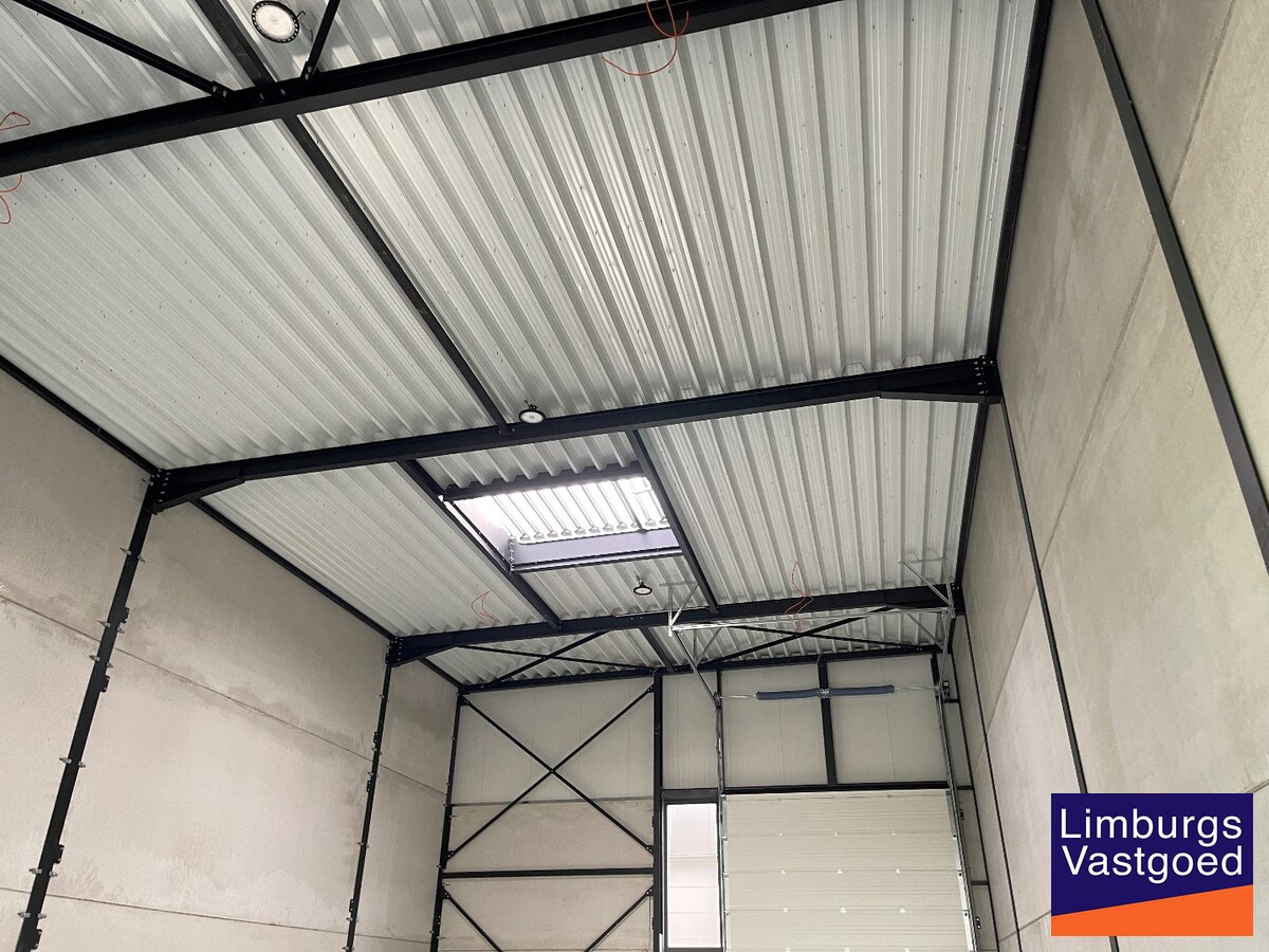 UNIT 7E - Moderne bedrijfshal van  200m² TE HUUR 