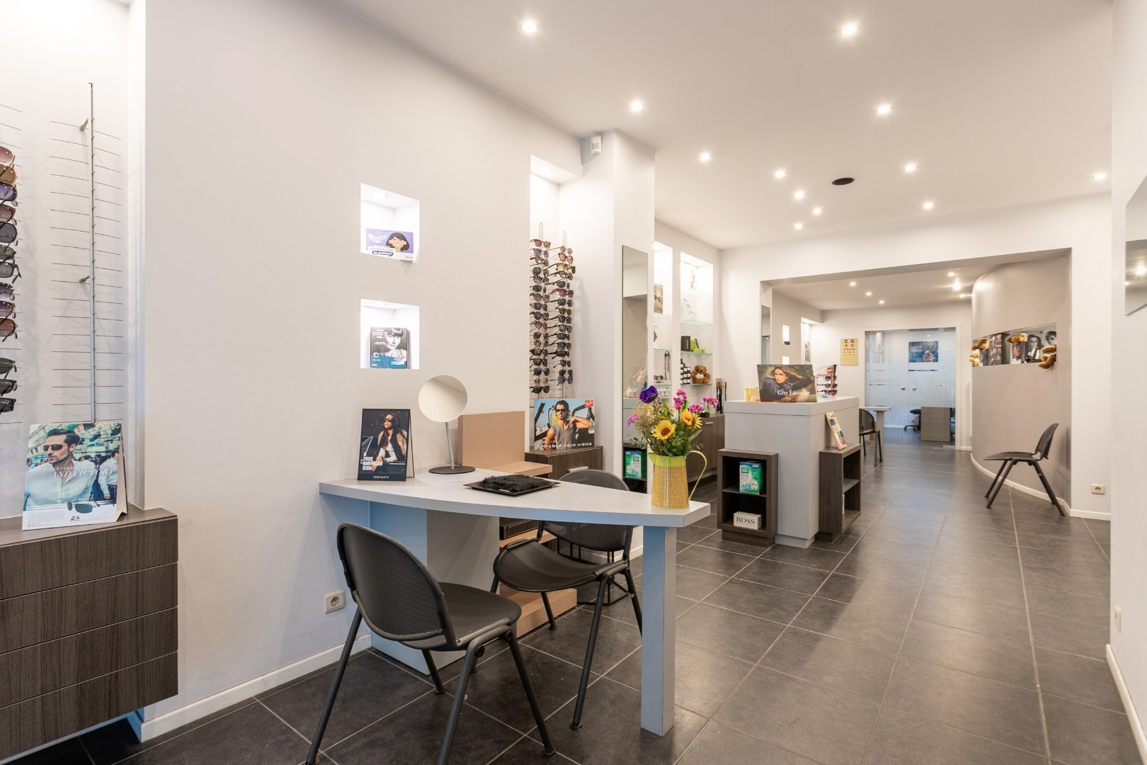 Handelspand met woonst te Halle centrum 