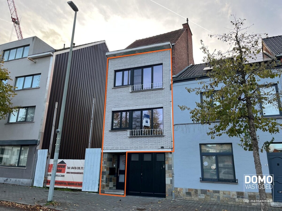 RECENT GERENOVEERDE WONING TE HUUR OP WANDELAFSTAND VAN HET CENTRUM VAN HASSELT 