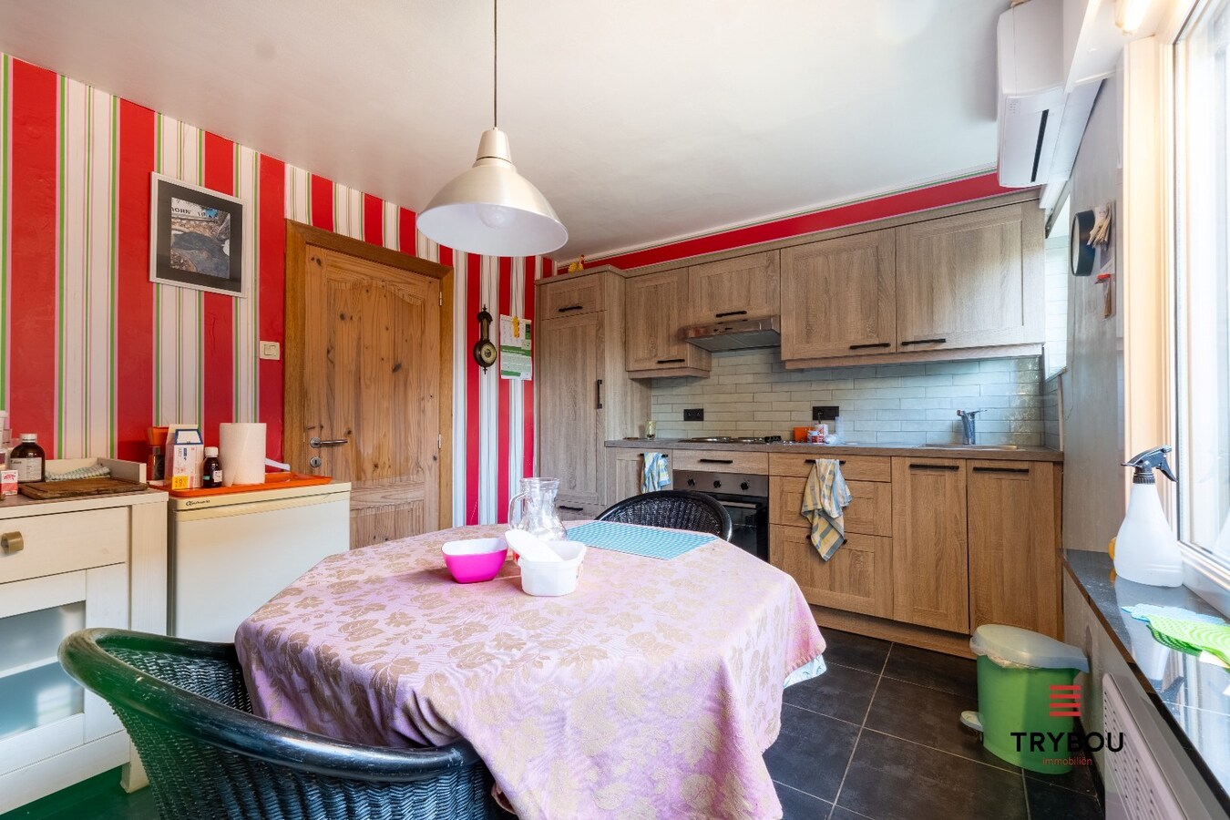 Alleenstaande, kloeke woning met veel potentieel - Jonkershove 