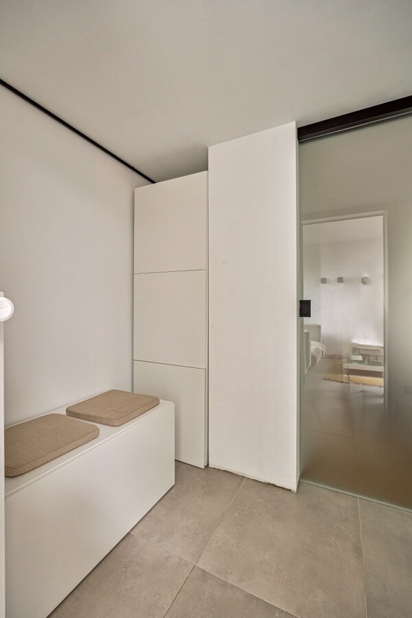 Residentieel gelegen, vrijstaande woning met praktijkruimte 