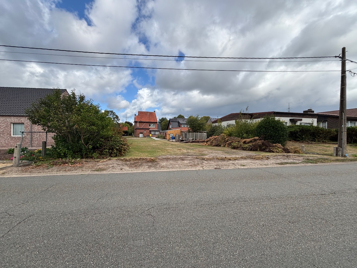 Bouwgrond van 4a 76ca voor open bebouwing in Mol-Sluis 