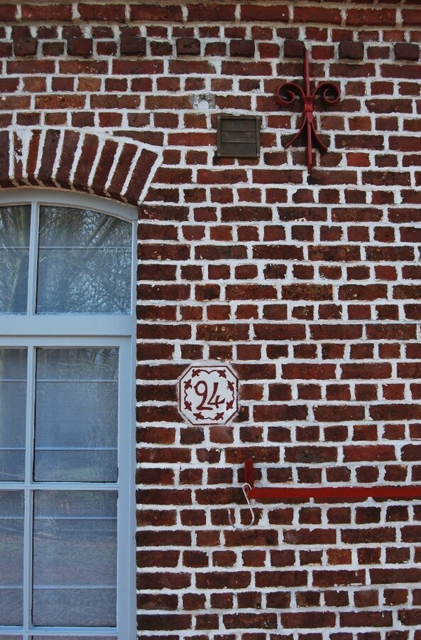 Gerenoveerde woning met stalgebouw op 2.340m² 