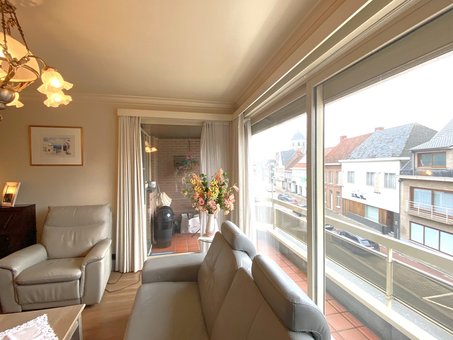 Verrassend ruim en stijlvol appartement met 3 slaapkamers in hartje Vijve! 