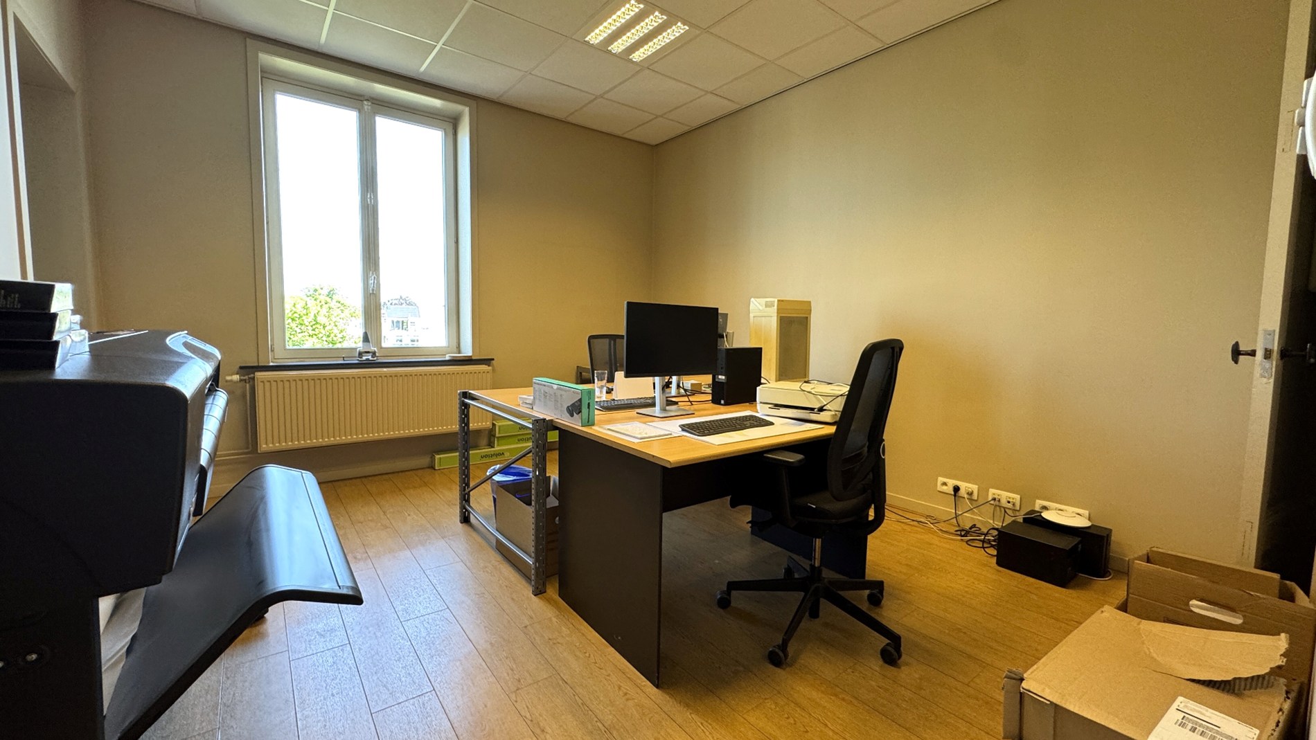 Kantoren te huur in riante herenwoning aan het Zuid in Gent