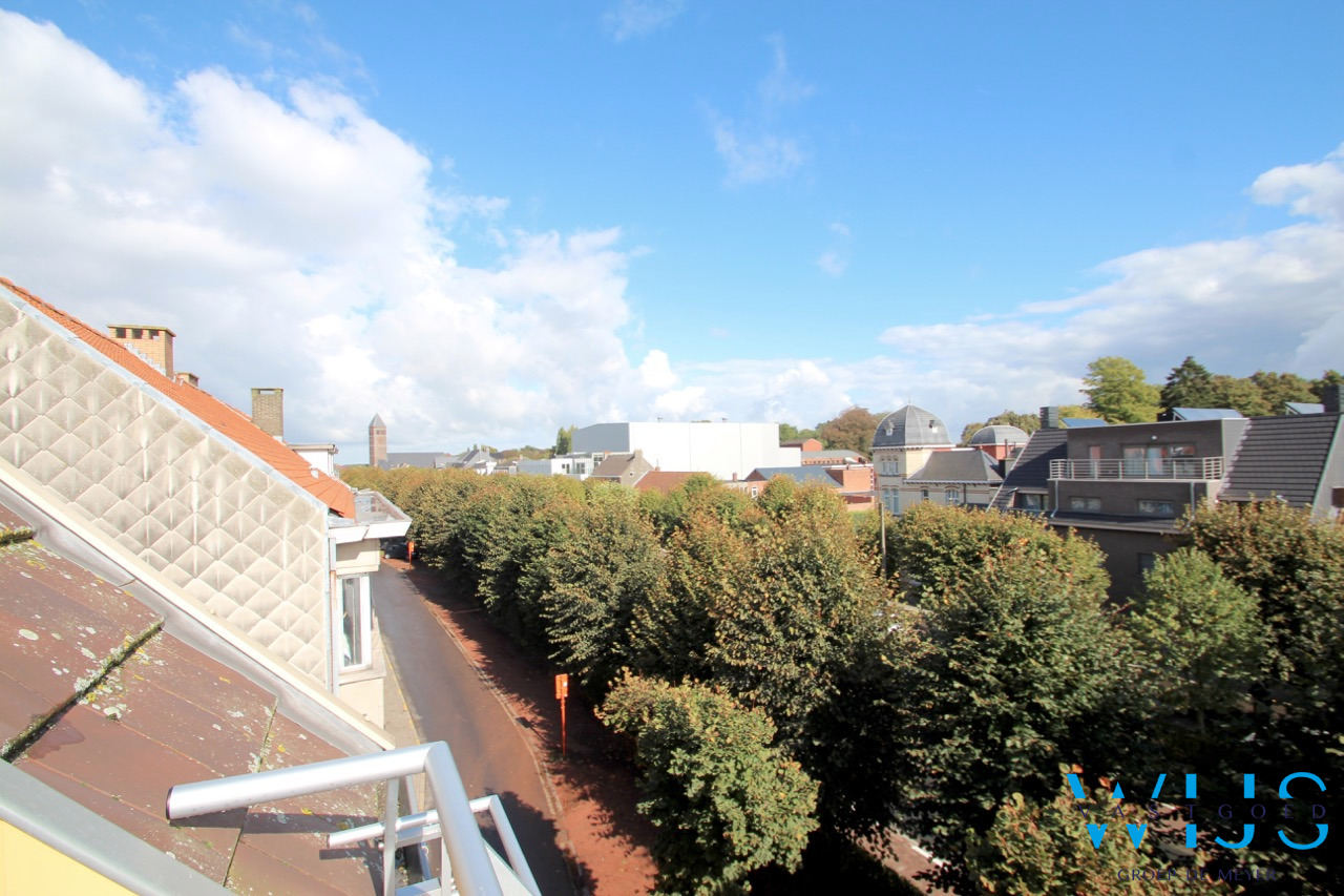 Ruim 3 slaapkamer appartement CENTRUM ERTVELDE 