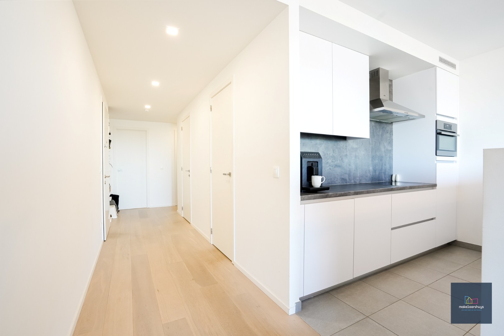 Schitterend 2-slp.app met 2 terrassen, garage en kelder 