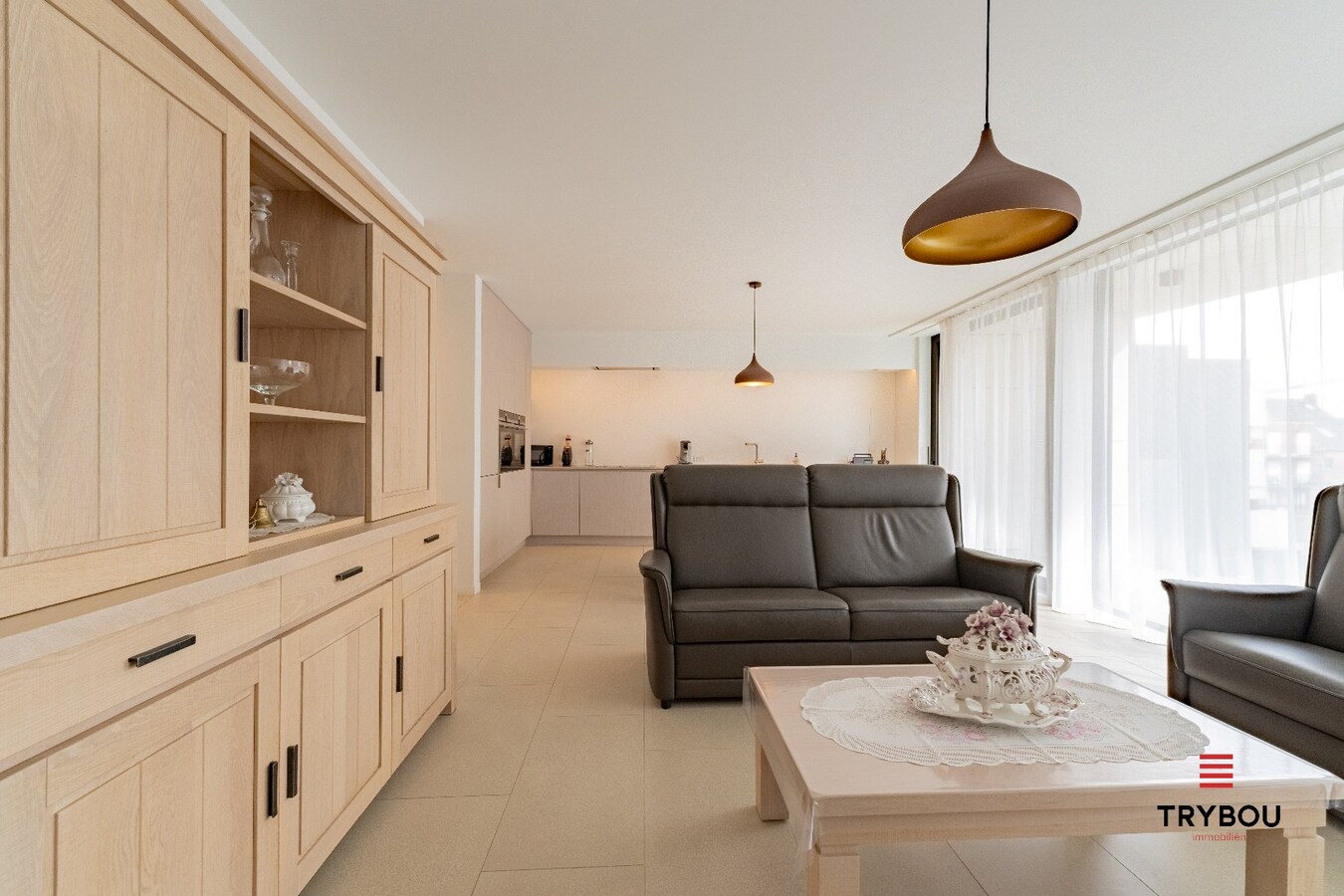 Appartement met 3 slaapkamers, garage en 2 staanplaatsen in Houthulst! 