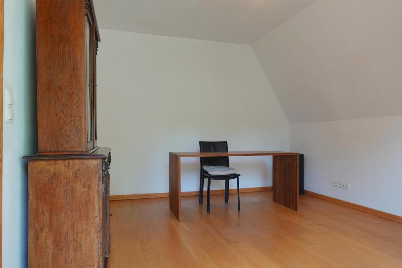 Hoekappartement met 3 slaapkamers in het groen 