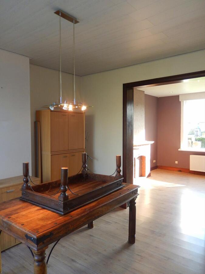 Charmante ruime woning te varsenare 