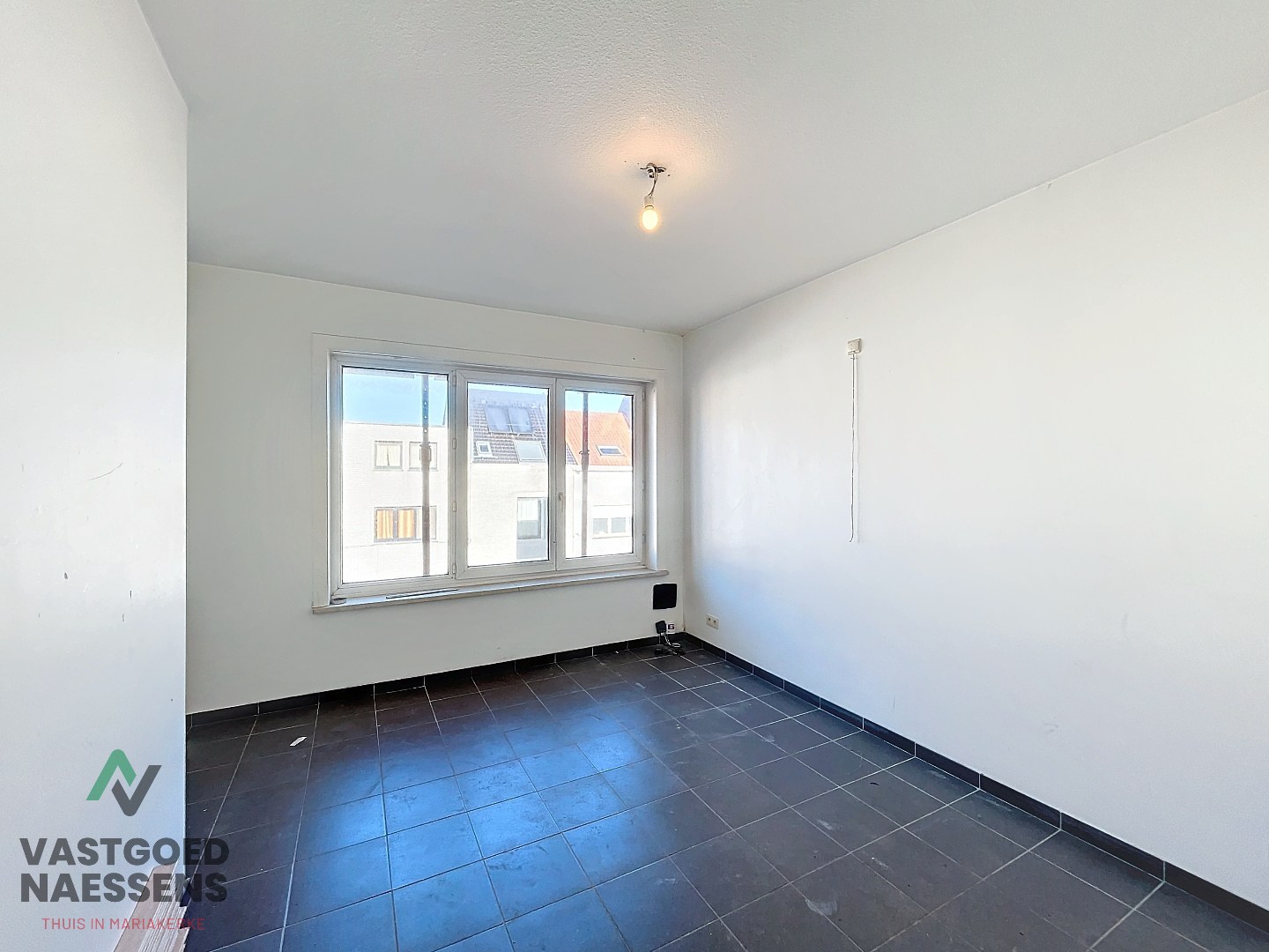Prêt à emménager, appartement d'une chambre dans un quartier résidentiel calme. 